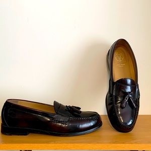 Upscale Cole Haan designer loafers shoes men’s 10 Grand OS